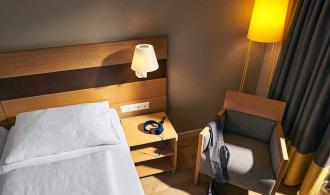 Landskron Double Room Economy Schlafzimmer