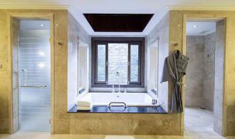 Khao Lak Pool Villa Deluxe Ocean Front Badezimmer