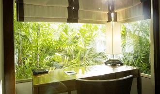 Khao Lak Pool Suite Comfort Schreibtisch
