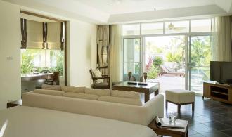 Khao Lak Pool Suite Comfort Wohnbereich