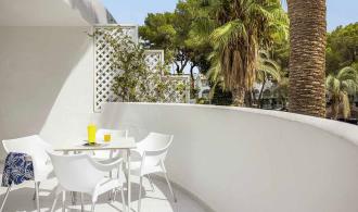 TML Cala Pada Family Room Superior Balkon