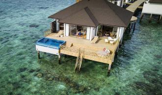 Noonu One Bed Room Water Villa Pool Außenansicht