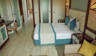 Masmavi Family Room Lagoon Side Sea View Schlafzimmer