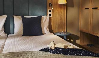 Kyllini Single with Child Double Room Classic Schlafzimmer