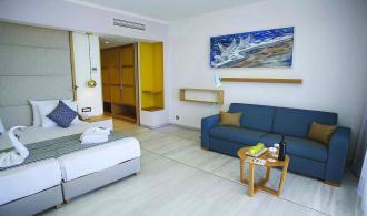 Daidalos Double Room Deluxe Wohnzimmer