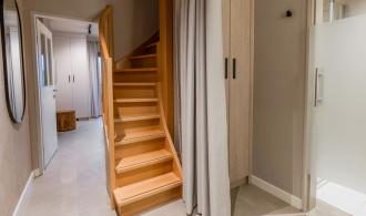 Ampflwang Familienzimmer Mansarde Treppenaufgang