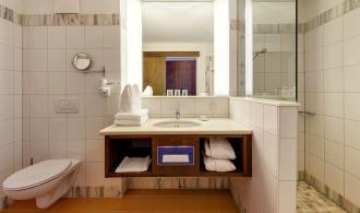 Amadé Double Room Classic Balcony Badezimmer