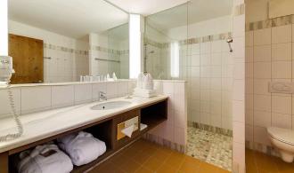 Amadé Double Room Superior Badezimmer