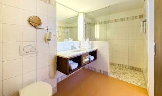 Amadé Family Room Deluxe Badezimmer