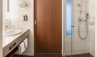 Salzkammergut Familienzimmer mit Verbindungstür Bad