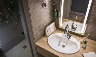 Fleesensee Family Double Room Superior Connecting Door Badezimmer