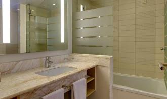 Daidalos Double Room Classic Badezimmer