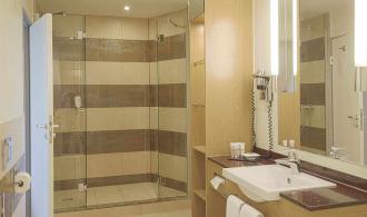 Esquinzo Playa Suite Classic Sea View Badezimmer