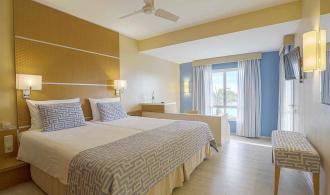 Esquinzo Playa Junior Suite Classic Sea View Schlafzimmer