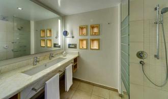 Daidalos Double Room Superior Badezimmer