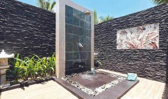 Dusche unter freiem Himmel