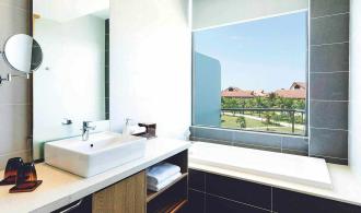 Nam Hoi An Deluxe Double Room Garden View Type 1 Badezimmer