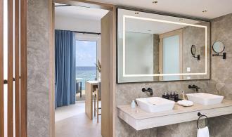 Maldives Exclusive Reef Water Villa Pool Badezimmer