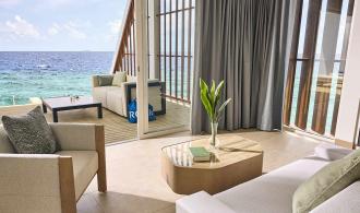 Maldives Funamadua One Bedroom Water Villa Pool Terrasse
