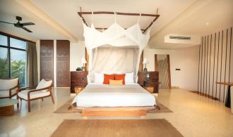 Zanzibar Swim-up Ocean Suite Schlafzimmer