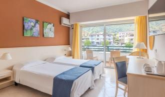 Rocca Nettuno Single mit Kind Schlafzimmer