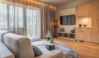 Salzkammergut Suite mit Grimmingblick Wohnbereich