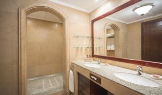 Suite Classic Partial Sea View Badezimmer