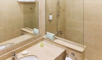 Kalawy Family-/Double Room with connecting door Badezimmer