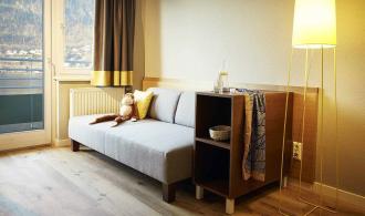 Landskron Family Room Classic Lake View Flur