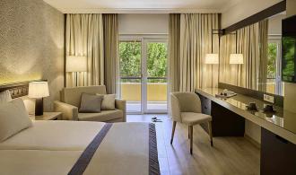 Nobilis Double Room Classic Main Building Sea Side Schlafzimmer