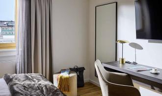 Alpenrose Zürs Double Room Classic Arbeiten