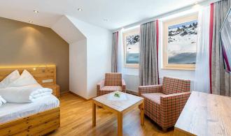 Alpenrose Zürs Double Room Classic Wohnen